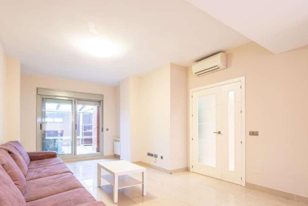 Impresionante Apartamento De 4 Dormitorios 3 Banos Y 2 Plazas De Garaje มาดริด ภายนอก รูปภาพ
