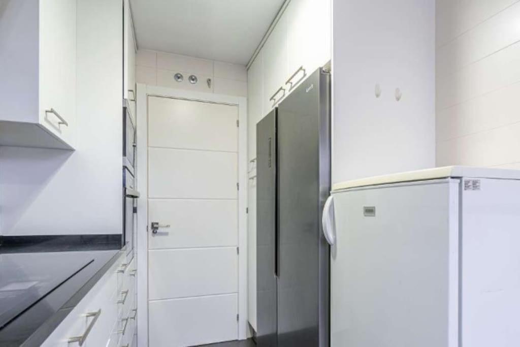 Impresionante Apartamento De 4 Dormitorios 3 Banos Y 2 Plazas De Garaje มาดริด ภายนอก รูปภาพ