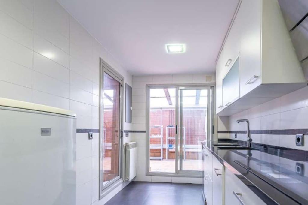 Impresionante Apartamento De 4 Dormitorios 3 Banos Y 2 Plazas De Garaje มาดริด ภายนอก รูปภาพ